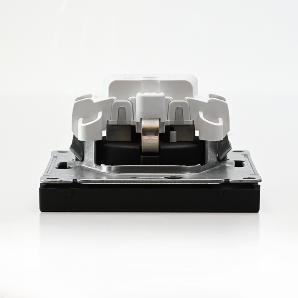 Розетка ArtGallery 16А с заземл. защ. шторки механизм карбон SE GAL001045 ТехноИмпульс