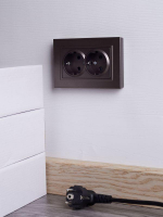 Розетка 2-м СП BRITE РСш12-3-БрТБ 16А в сборе с заземл. защ. шторки бронза IEK BR-R24-16-K45-F ТехноИмпульс