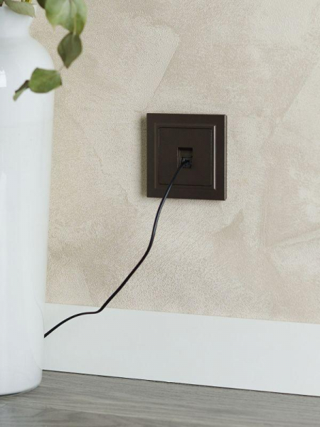 Розетка компьютерная СП RJ45 кат.5E BRITE РК10-БрТБ механизм бронза IEK BR-K10-1-K45 ТехноИмпульс