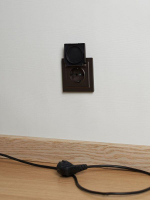 Розетка BRITE РСбш10-3-БрТБ 16А IP20 с заземл. защ. шторки с крышкой механизм бронза IEK BR-R16-16-K45 ТехноИмпульс