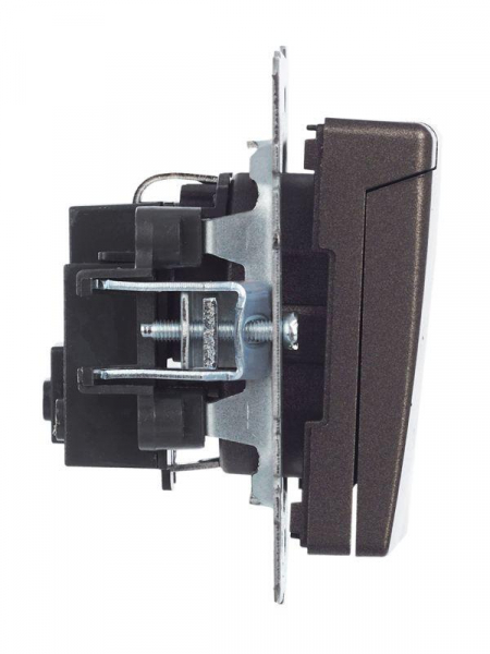 Розетка BRITE РСбш10-3-БрТБ 16А IP20 с заземл. защ. шторки с крышкой механизм бронза IEK BR-R16-16-K45 ТехноИмпульс