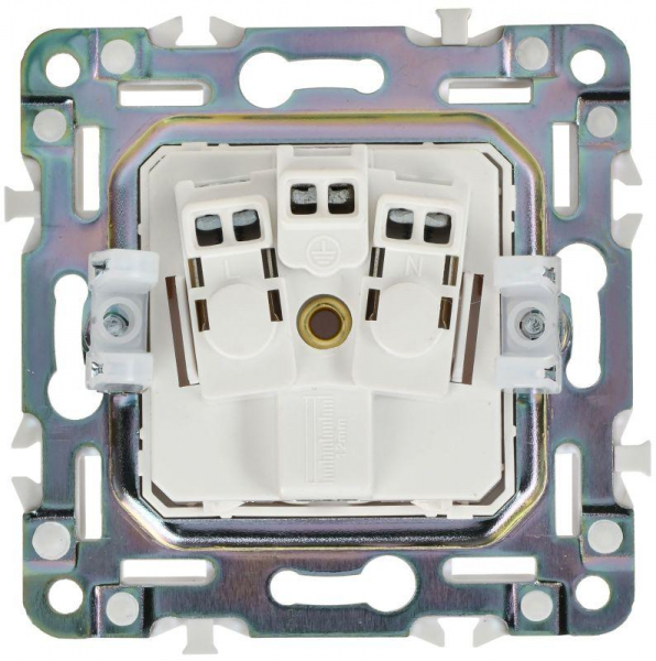 Розетка SKANDY 16А с заземл. без защ. шторок SK-R05W арктич. бел. IEK SK-R11-16-K01 ТехноИмпульс