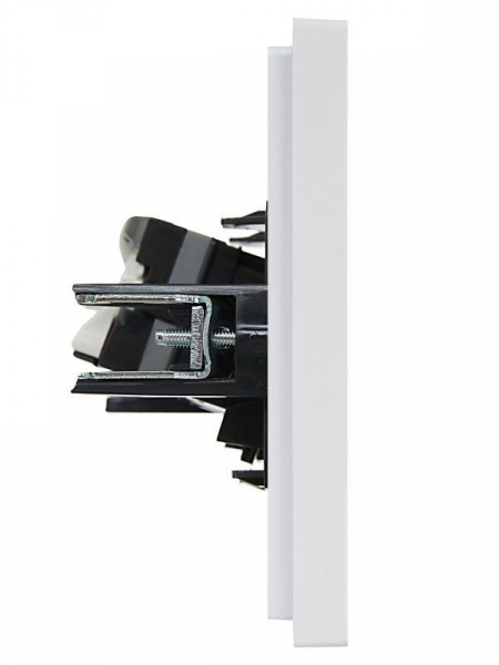 Розетка компьютерная RJ45 кат.5E FORTE&PIANO FP232 бел. IEK FP-K10-1-K01 ТехноИмпульс