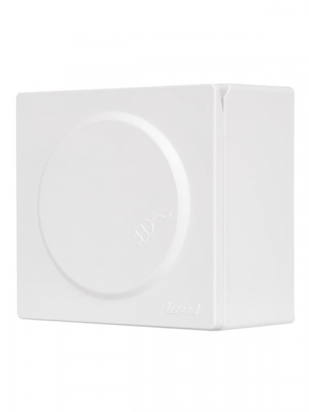 Розетка 1-м ОП LETO с заземл. с крышкой LETO ПБТ бел. LEZARD 752-0200-123B ТехноИмпульс