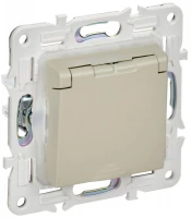 Розетка 1-м SKANDY 16А IP44 с заземл. защ. шторки с крышкой SK-R11B беж. IEK SK-R16-16-44-K10 ТехноИмпульс