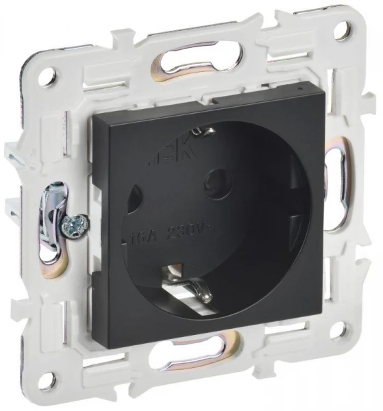 Розетка SKANDY 16А с заземл. защ. шторки безвинт. крепл. SK-R06Bl черн. IEK SK-R14-16-1-K02 ТехноИмпульс