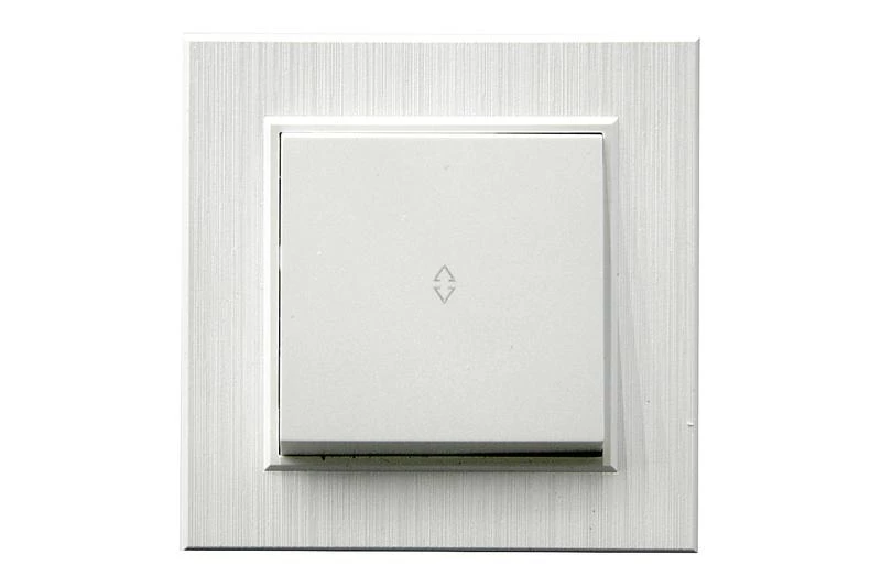 Выключатель проходной 1-клав. Karea LINE STAR жемчуж. Makel 86100005 ТехноИмпульс