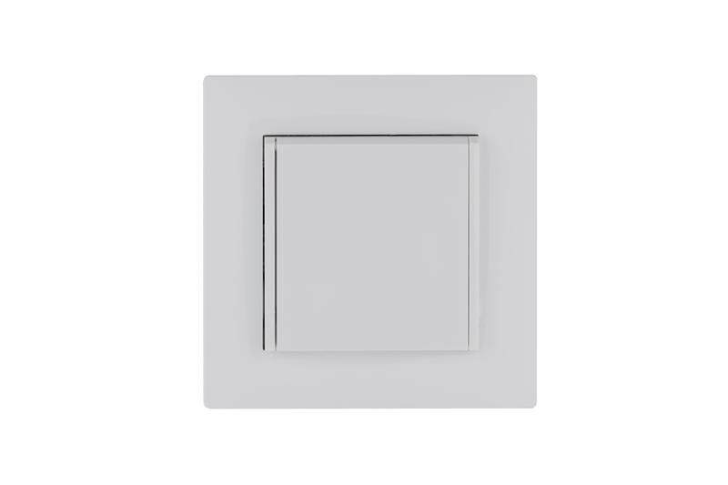 Розетка 1-м с крышкой Karea RIZZ с заземл. бел. Makel 88001029 ТехноИмпульс