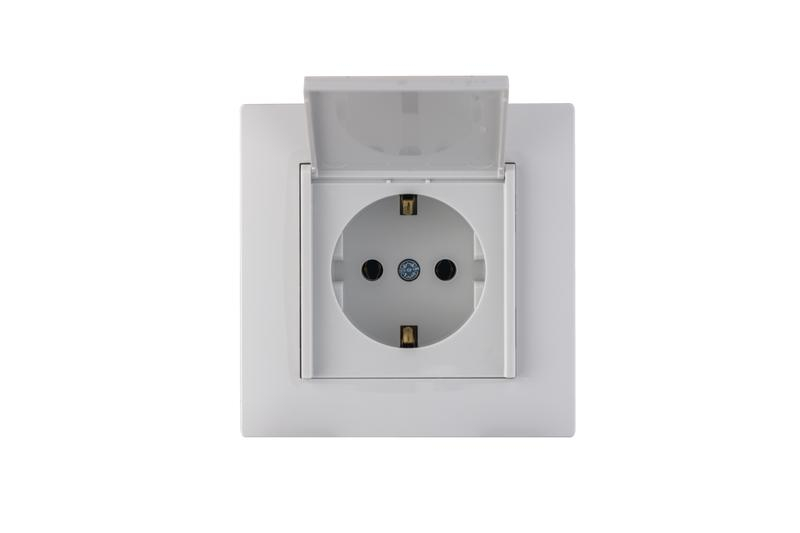 Розетка 1-м с крышкой Karea RIZZ с заземл. бел. Makel 88001029 ТехноИмпульс