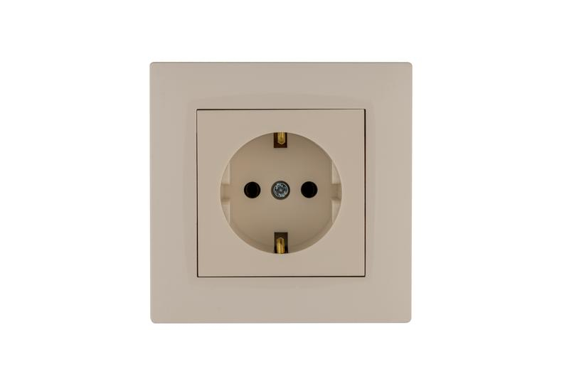 Розетка 1-м Karea RIZZ с заземл. крем Makel 88010028 ТехноИмпульс