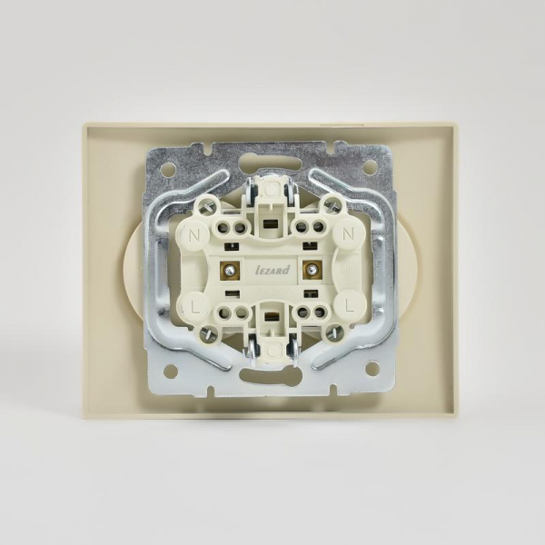 Розетка 2-м СП Karina 16А IP20 без заземл. термопласт крем. LEZARD 707-0300-128B ТехноИмпульс