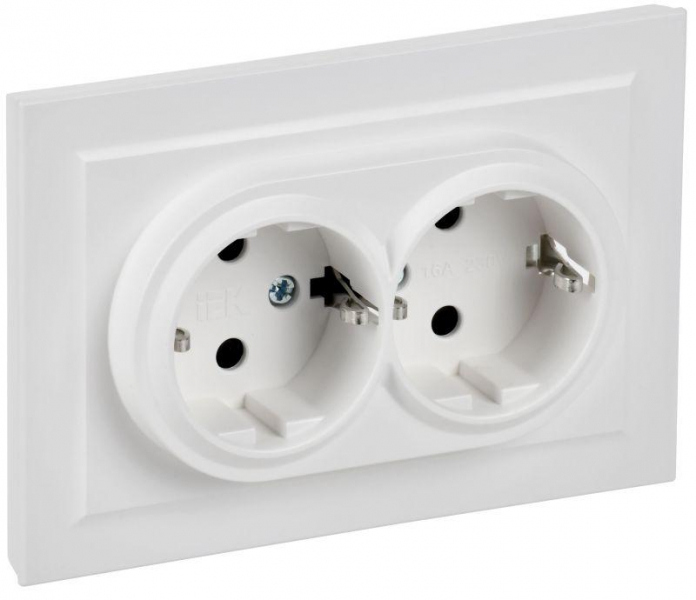 Розетка 2-м СП BRITE РСш12-3-БрАБ 16А в сборе с заземл. защ. шторки арктич. бел. IEK BR-R24-16-K91-F ТехноИмпульс