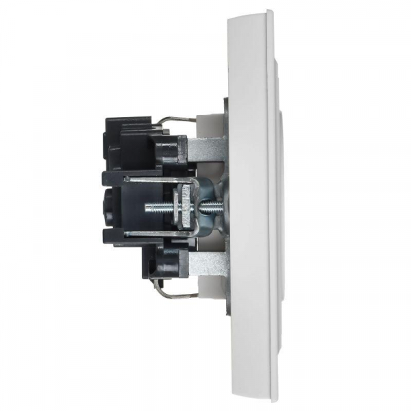 Розетка BRITE РСР14-1-0-БрАБ 16А в сборе с заземл. защ. шторки арктич. бел. IEK BR-R14-16-K91-F ТехноИмпульс