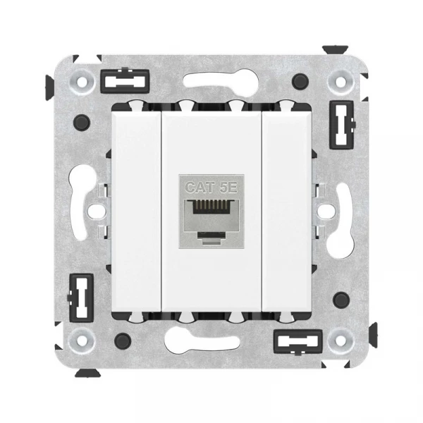 Розетка компьютерная 1-м СП Avanti "Белое облако" RJ45 кат.5E без шторок экранир. механизм DKC 4400763 ТехноИмпульс