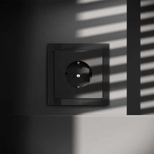 Розетка 1-м СП S70 16А с заземл. защ. шторки механизм черн. матов. Voltum VLS040208 ТехноИмпульс