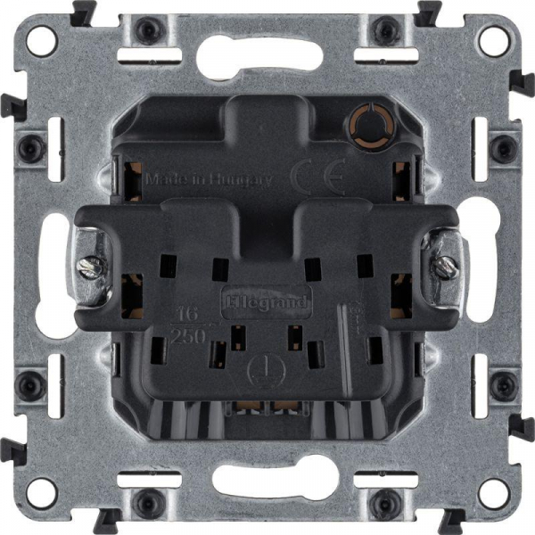 Розетка 1-м СП Valena Life 16А IP20 250В 2P защ. шторки безвинтов. клеммы с лицев. панелью механизм бел. Leg 753416 ТехноИмпульс