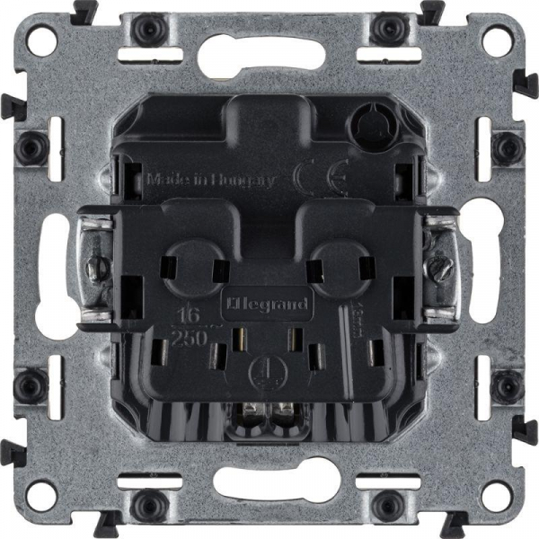 Розетка 1-м СП Valena Life 16А IP20 250В 2P+E защ. шторки безвинтов. клеммы с лицев. панелью механизм сл. кость Leg 753520 ТехноИмпульс