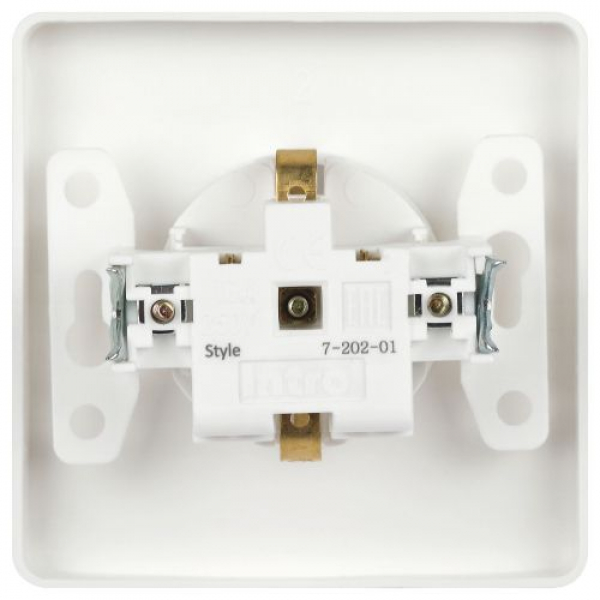 Розетка 1-м СП Style 7-202-01 16А 250В IP20 2P+E Schuko с заземл. бел. Intro Б0060619 ТехноИмпульс