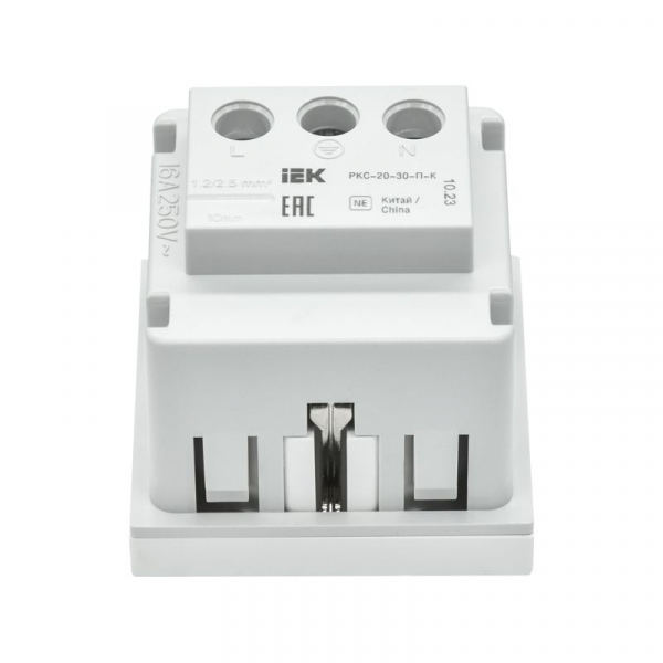 Розетка PRIMER с заземл. защ. шторки винт. зажим РКС-20-30-П-К бел. IEK PR-KK40D-RSZH-2-2-K01 ТехноИмпульс