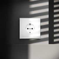 Розетка 1-м СП S70 16А с заземл. механизм бел. глянцевый Voltum VLS040101 ТехноИмпульс