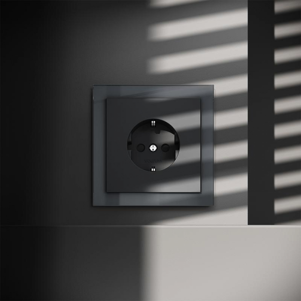 Розетка 1-м СП S70 16А с заземл. защ. шторки механизм графит Voltum VLS040207 ТехноИмпульс