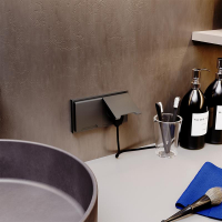 Розетка 1-м СП S70 16А с заземл. защ. шторки + крышка механизм титан Voltum VLS040306 ТехноИмпульс