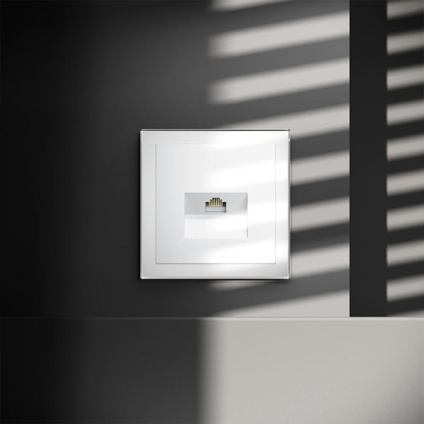 Розетка компьютерная 1-м СП S70 RJ45 кат.6 механизм бел. глянцевый Voltum VLS060101 ТехноИмпульс