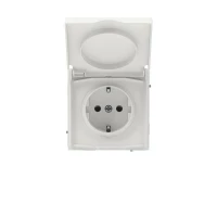 Розетка силовая KANT IP44 2P+E защ. шторки с крышкой бел. песок DKC 7010013 ТехноИмпульс