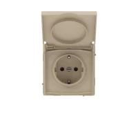 Розетка силовая KANT IP44 2P+E защ. шторки с крышкой ванильн. марципан DKC 7015013 ТехноИмпульс
