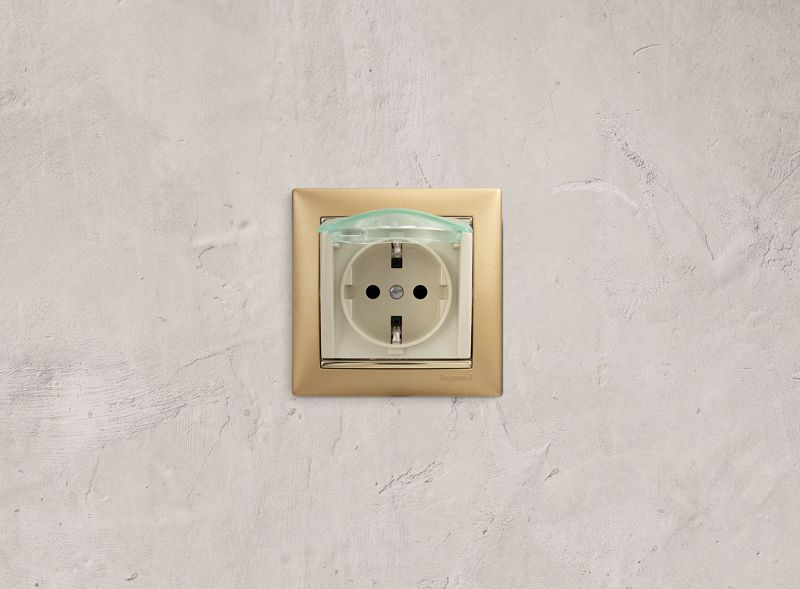 Розетка 1-м СП Valena 16А IP44 2P+E защ. шторки с крышкой немецк. стандарт механизм сл. кость IEK 774120 ТехноИмпульс