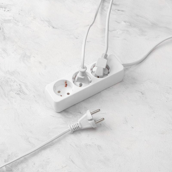 Удлинитель 3х3м с заземл. 3х0.75 бел. PROCONNECT 13-4209 ТехноИмпульс