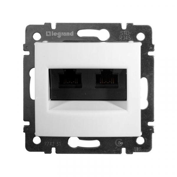 Розетка компьютерная 2-м СП Valena RJ45 кат.5E UTP на захватах механизм бел. IEK 774231 ТехноИмпульс