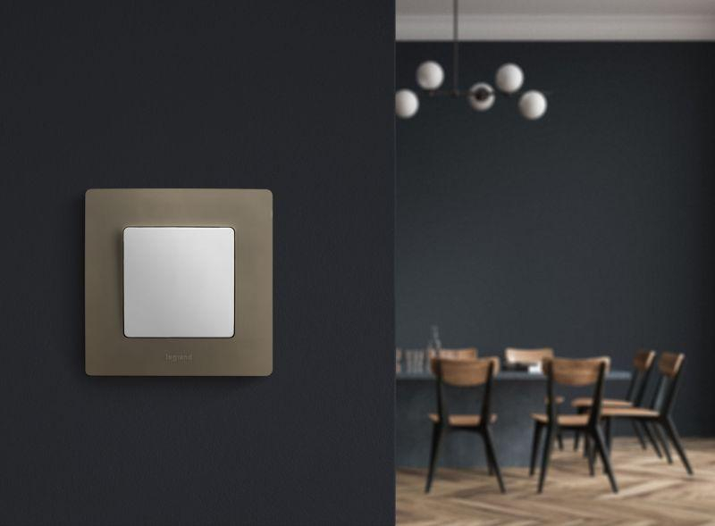 Выключатель 1-кл. СП Etika 10А IP20 250В 10AX безвинтов. зажимы механизм бел. IEK 672201 ТехноИмпульс