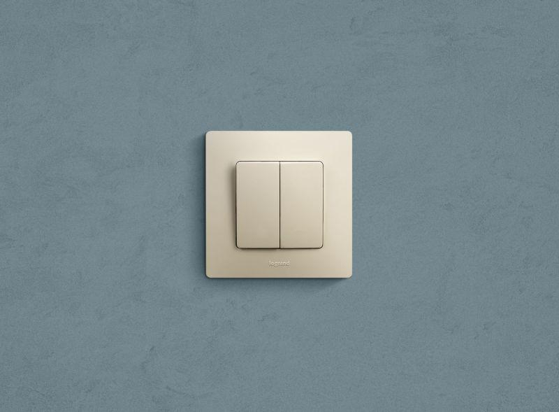 Выключатель 2-кл. СП Etika 10А IP20 250В 10AX безвинтов. зажимы механизм сл. кость IEK 672302 ТехноИмпульс