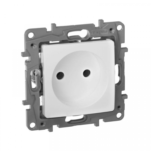 Розетка 1-м СП Etika 16А IP20 250В 2P без заземл. немецк. стандарт винтов. клеммы механизм бел. IEK 672220 ТехноИмпульс