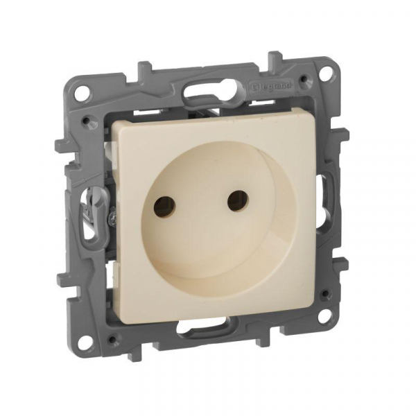 Розетка 1-м СП Etika 16А IP20 250В 2P без заземл. немецк. стандарт винтов. клеммы механизм сл. кость IEK 672320 ТехноИмпульс