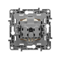Розетка 1-м СП Etika 16А IP20 250В 2P без заземл. немецк. стандарт винтов. клеммы механизм сл. кость Leg 672320 ТехноИмпульс