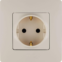 Розетка 1-м СП Etika 16А IP20 250В 2P+E с заземл. немецк. стандарт винтов. клеммы механизм сл. кость IEK 672321 ТехноИмпульс