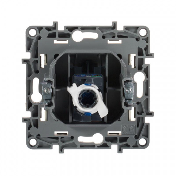 Розетка компьютерная 1-м СП Etika RJ45 кат.5E UTP механизм сл. кость IEK 672341 ТехноИмпульс