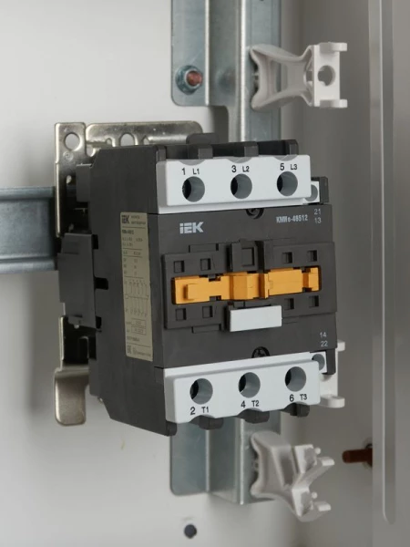 Контактор КМИе-46512 65А 230В/АС3 1НО 1НЗ GENERICA KKME41-065-230-11 ТехноИмпульс