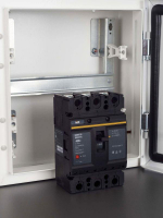 Выключатель автоматический 3п 250А 35кА ВА88-35 MASTER IEK SVA30-3-0250-02 ТехноИмпульс