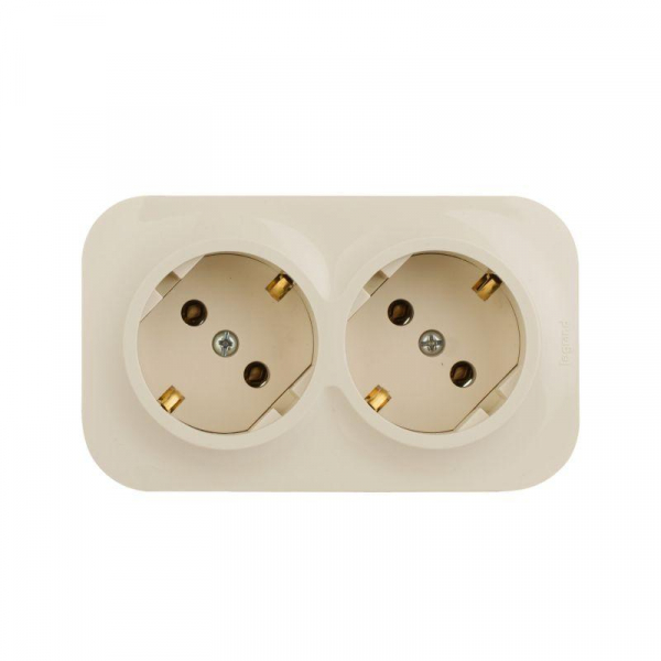 Розетка 2-м ОП Quteo 16А IP20 250В 2х2P+E с заземл. без защ. шторок сл. кость IEK 782263 ТехноИмпульс