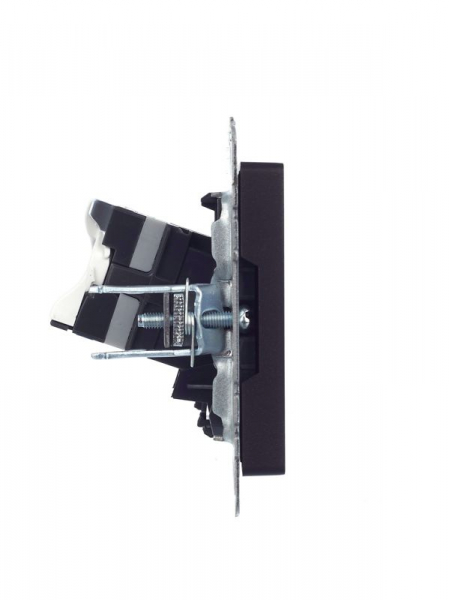 Розетка компьютерная СП RJ45 кат.5E BRITE РК10-БрЧ механизм черн. IEK BR-K10-1-K02 ТехноИмпульс