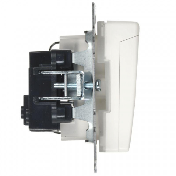 Розетка BRITE РСбш10-3-44-БрБ 16А IP44 с заземл. защ. шторки с крышкой механизм бел. IEK BR-R16-16-44-K01 ТехноИмпульс