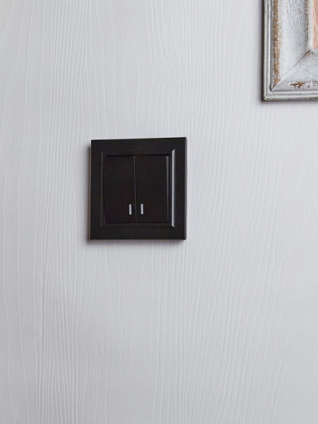 Выключатель 2-кл. СП BRITE ВС10-2-1-БрЧ 10А с индик. механизм черн. IEK BR-V20-1-10-K02 ТехноИмпульс