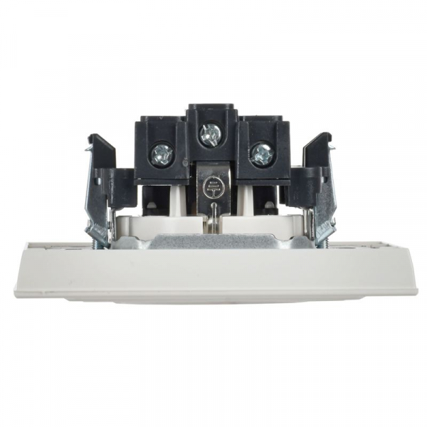 Розетка BRITE РСР14-1-0-БрБ 16А в сборе с заземл. защ. шторки бел. IEK BR-R14-16-K01-F ТехноИмпульс