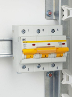 Выключатель автоматический модульный 3п C 80А 10кА ВА47-100 KARAT IEK MVA40-3-080-C ТехноИмпульс