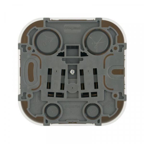 Розетка 1-м ОП Quteo 16А IP20 2P+E с заземл. без защ. шторок бел. IEK 782211 ТехноИмпульс