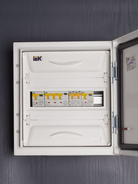 Выключатель автоматический дифференциального тока 4п (3P+N) C 32А 30мА тип A 6кА АВДТ-34 KARAT IEK MAD22-6-032-C-30 ТехноИмпульс