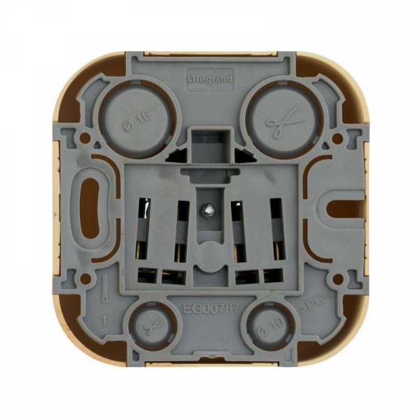 Розетка 1-м ОП Quteo 16А IP20 2P без заземл. без защ. шторок дерево IEK 782270 ТехноИмпульс